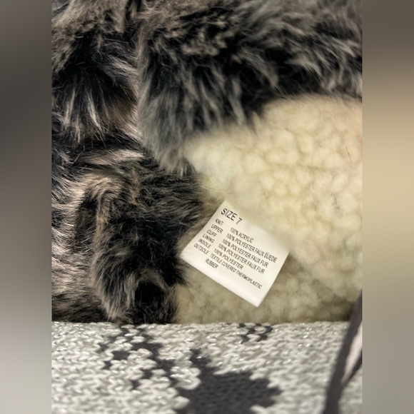 Muk Luks Woman’s Gwen Snowboots | Sz 7 - Picture 10 of 15